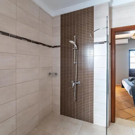 Alysia - فيلة بلايا بلانكا